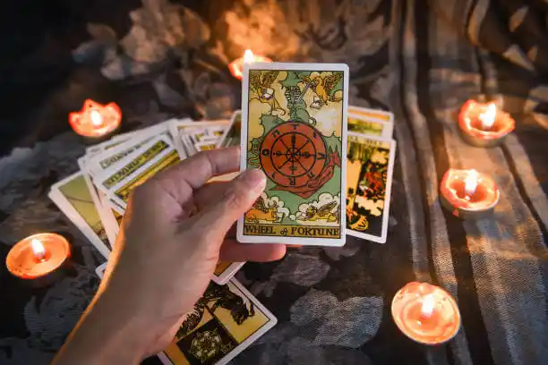 tarot cards Red Lake